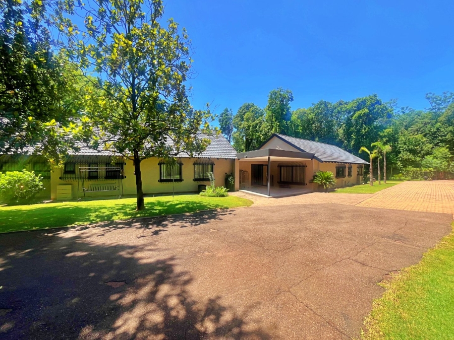 Commercial Property for Sale in Broederstroom North West